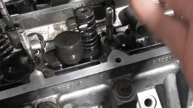 Гранта 11182 облом пружины клапана