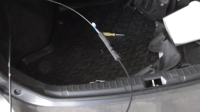 Замена троса багажника тойота корола