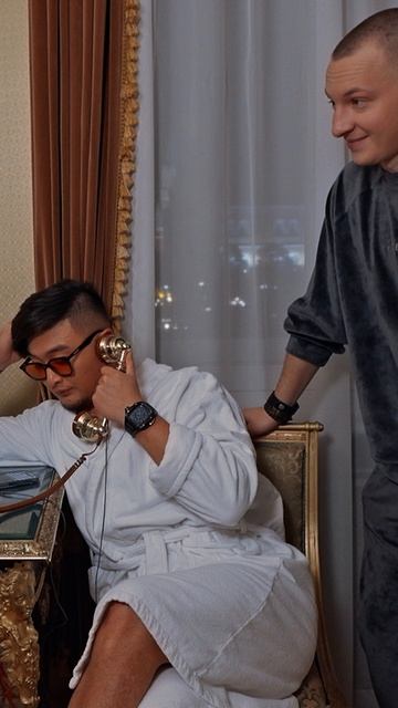 Толя выполняет наказание