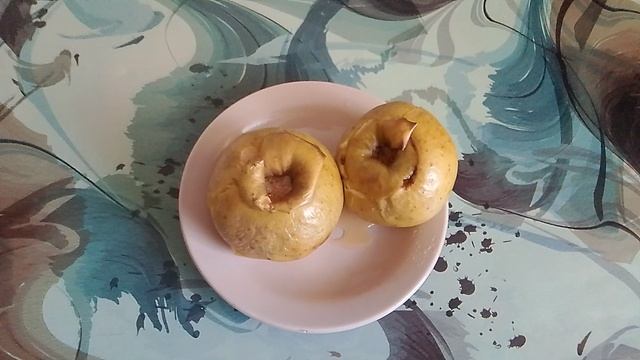 Запечённые яблоки с мёдом.