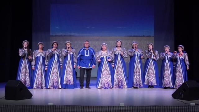 Хор "Вокалина" районного Дома культуры МКУ "ЦКБО"  с. Чугуевка - Ах, поле