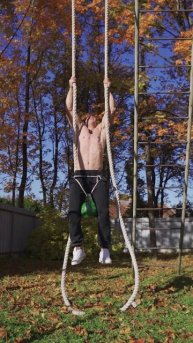 Турнички, канатики - это наши братики