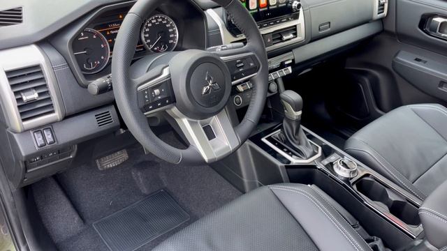 Mitsubishi L200 2025