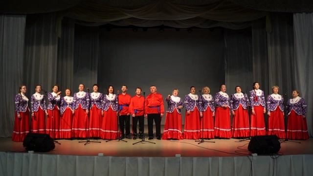 Хор "Вокалина" районного Дома культуры МКУ "ЦКБО" с. Чугуевка - Туманы мои растуманы