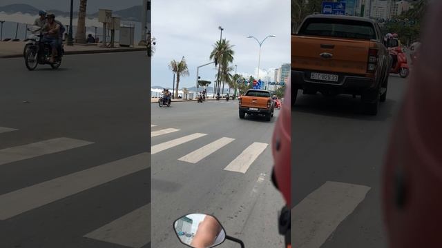 Нячанг. Едем с севера в Нячанг-центр. 2018 год - ничего не изменилось почти 🙃