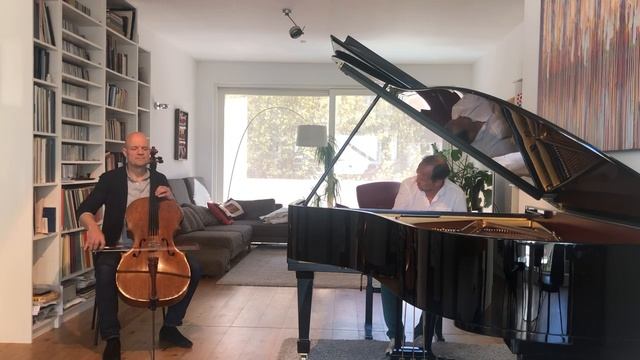 Duo Runge&Ammon plays 'Oblivion' by Astor Piazzolla