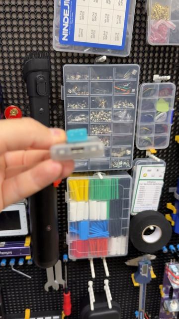 Российский программатор шьет Bios прищепкой