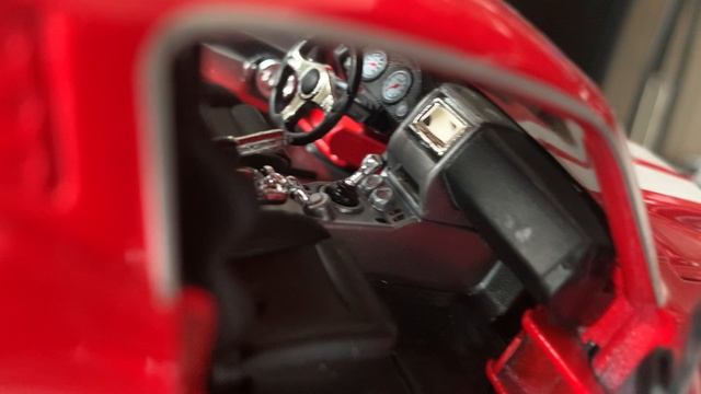 Обзор моделей Ford Mustang в масштабе 1/24 от Maisto