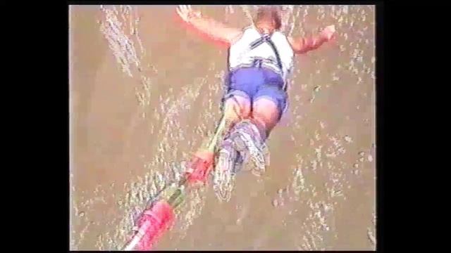 Прыжок с моста через реку Замбези у водопада Виктория. Декабрь, 2004