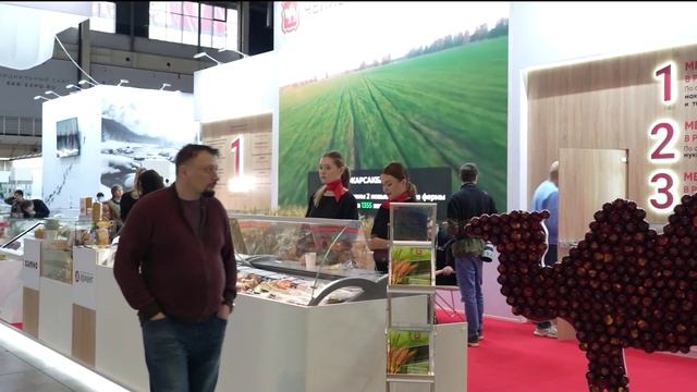 Тюменские производители представили продукцию на выставке в Екатеринбурге