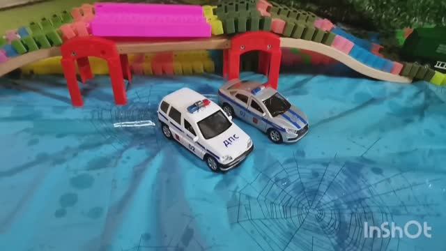 Видео про машинки Видео для детей Играем машинками