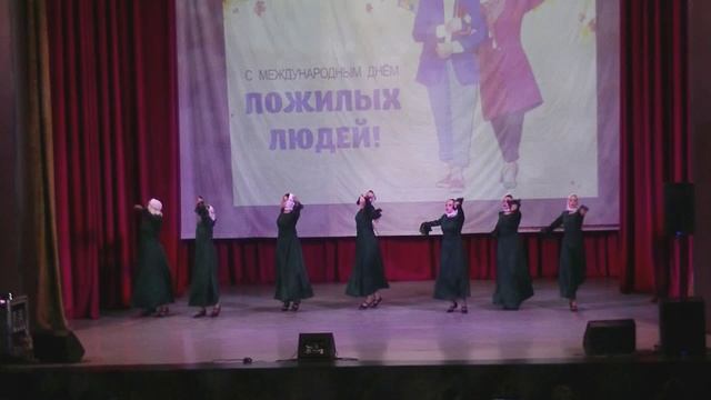 Танцевальный коллектив "Яблочки" - "Родительский дом"