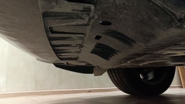 Как снять бампер Хонда ЦРВ (HONDA CR V) 2025 года