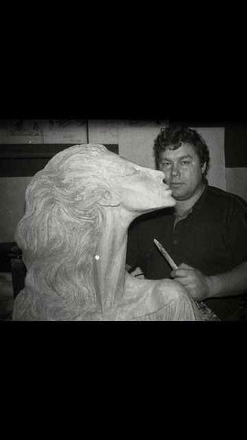 К 100-летию Майи Плисецкой. Скульптурный портрет. Скульптор Виктор Митрошин