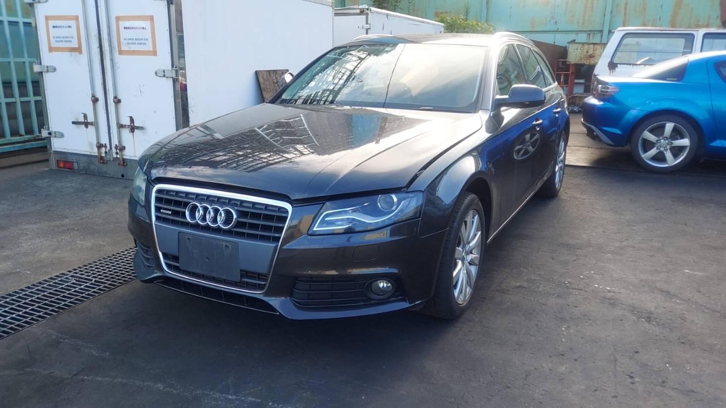 SY946 AUDI A4 8K5 WAUZZZ8K9BA042510
