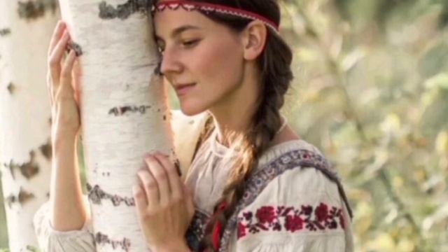 Пою Где тропа, за рекой запорошена Мэри Сказ Спела так