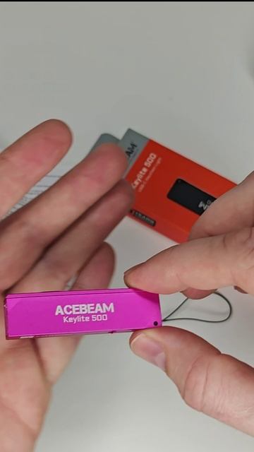 Очень Крутой EDC фонарик Acebeam Keylight 500