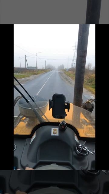 а вот и работа хоть подвигаться туда-сюда 😁туго стало с ней...#трактор #работа #кострома #чукурова8