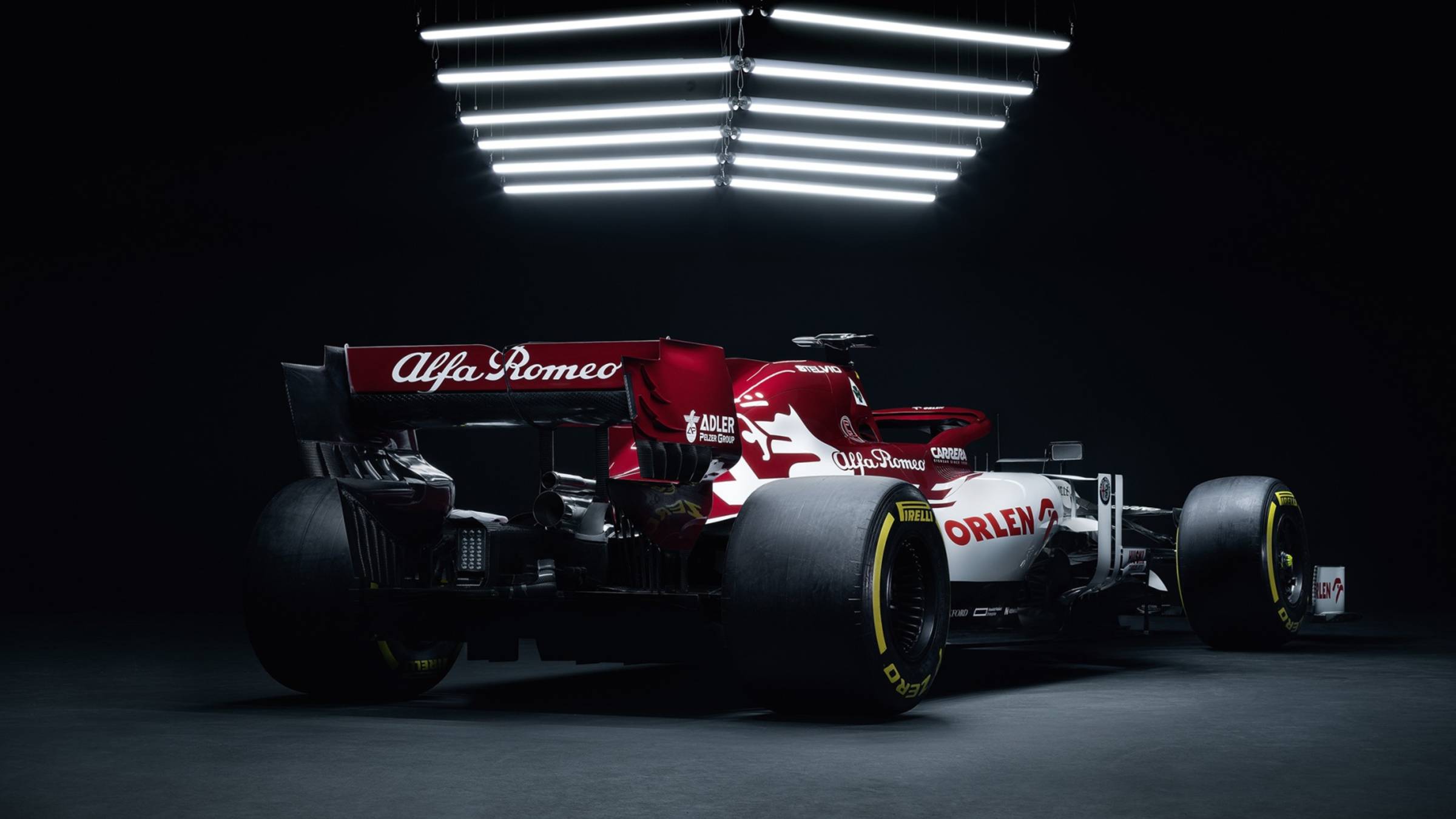 Гоняю на геймпаде