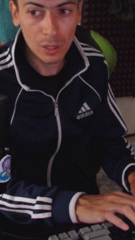 играет как на балалайке