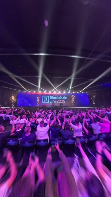 ПАВЕЛ ДУРОВ ВЫСТУПИЛ НА BLOCKCHAIN LIFE 2025 В ДУБАЙ И АНОНСИРОВАЛ ЭКОСИСТЕМУ COCOON