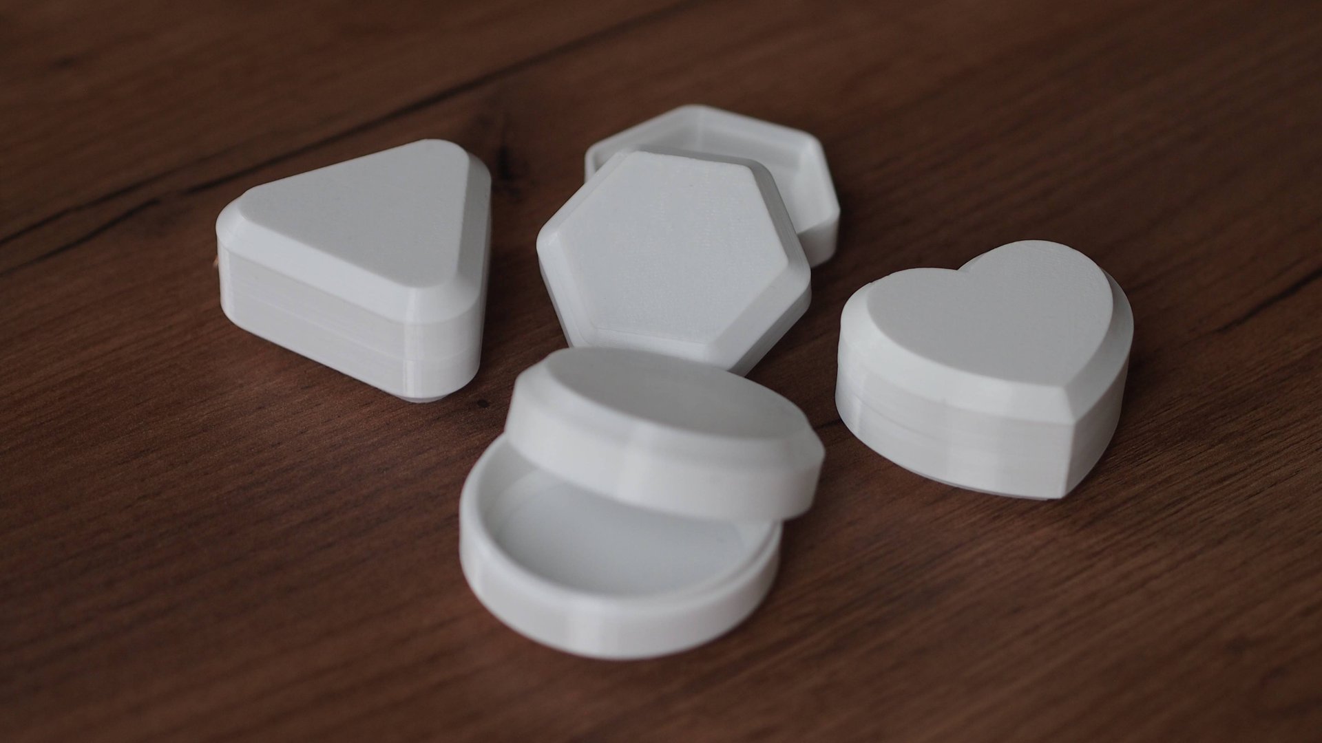 Шкатулки для мелких предметов