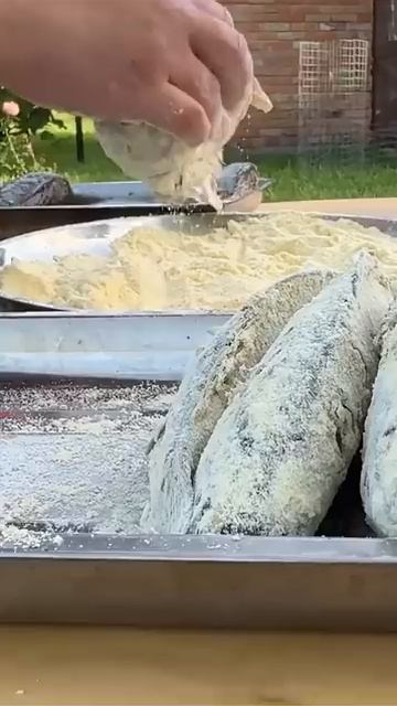 Мужики поймали