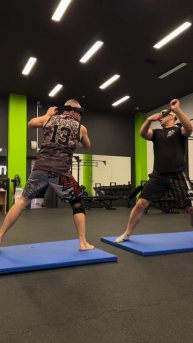 Ножевой бой