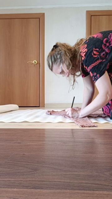 Выкройку перечерчиваю со старого джемпера от Российского бренда "Elis"