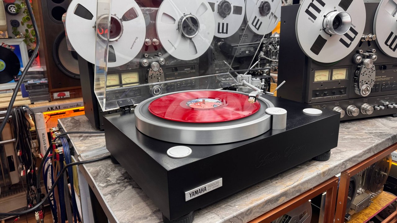 Проигрыватель винила Yamaha gt-2000