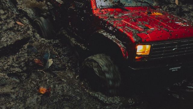 Спасательный шестиколесный грузовик на оффроуде с приключениями Crossrc Bison EMO XL