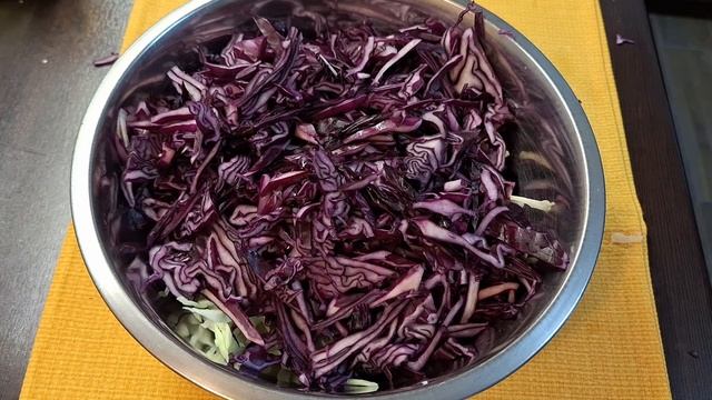 Салат Коул Слоу.