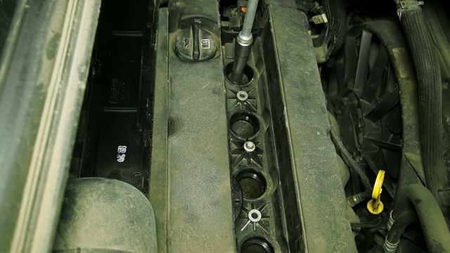 Замена свечей Opel Mokka 1,8 л 2014 г.