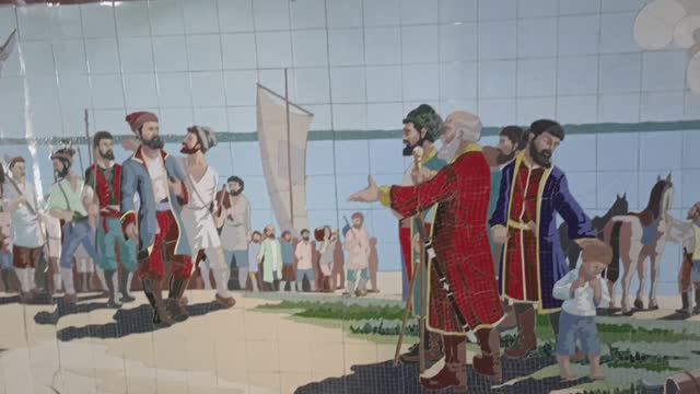 Ростов-на-Дону - подземный переход с историческими мозаичными картинками.