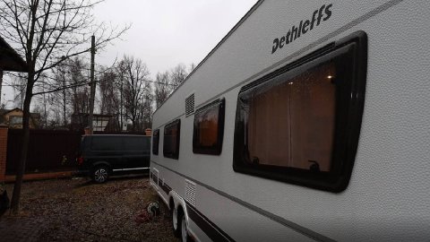 Dethleffs Camper Snow 730 FKR -лучший горнолыжный отель на 7-8 штатных спальных мест на сезон 25-26
