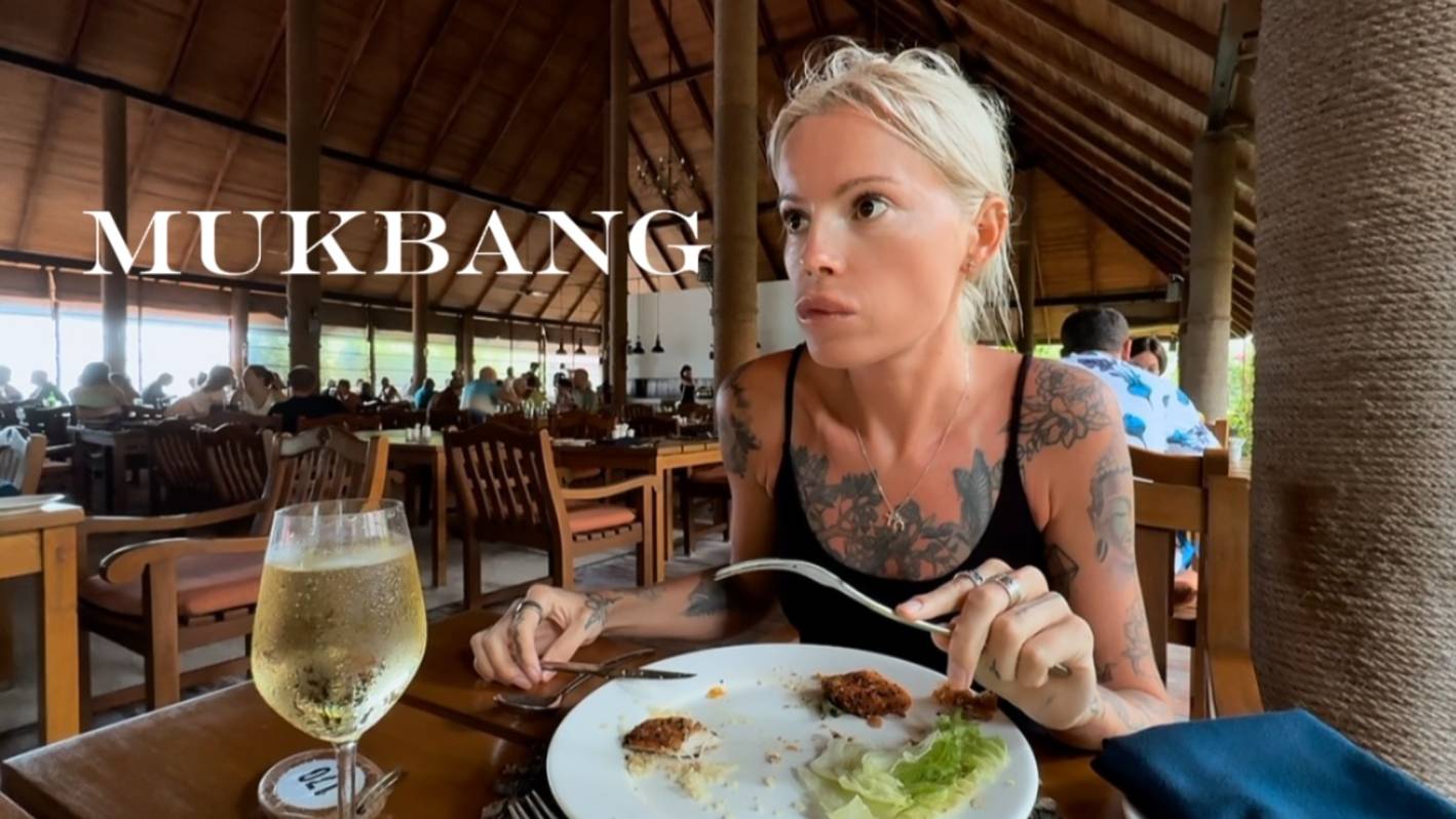 All Inclusive Lunch 🍳Medhuhufushi Island Resort Обсуждаем индийских жеребцов за обедом 🤑😈