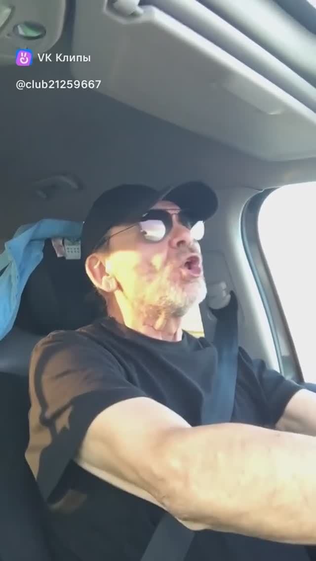 Рок-н-ролл это в настроение!✌️￼