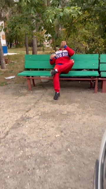 Жадный ПАПА!😁