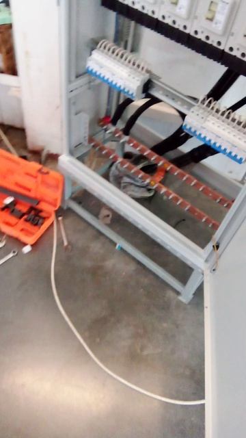 обжимаем наконечники на 180 кабель.