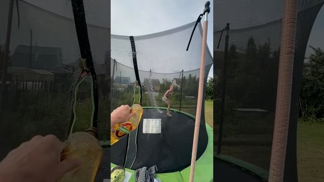 А вот и год прошел, где только Ванька не побывал)))))