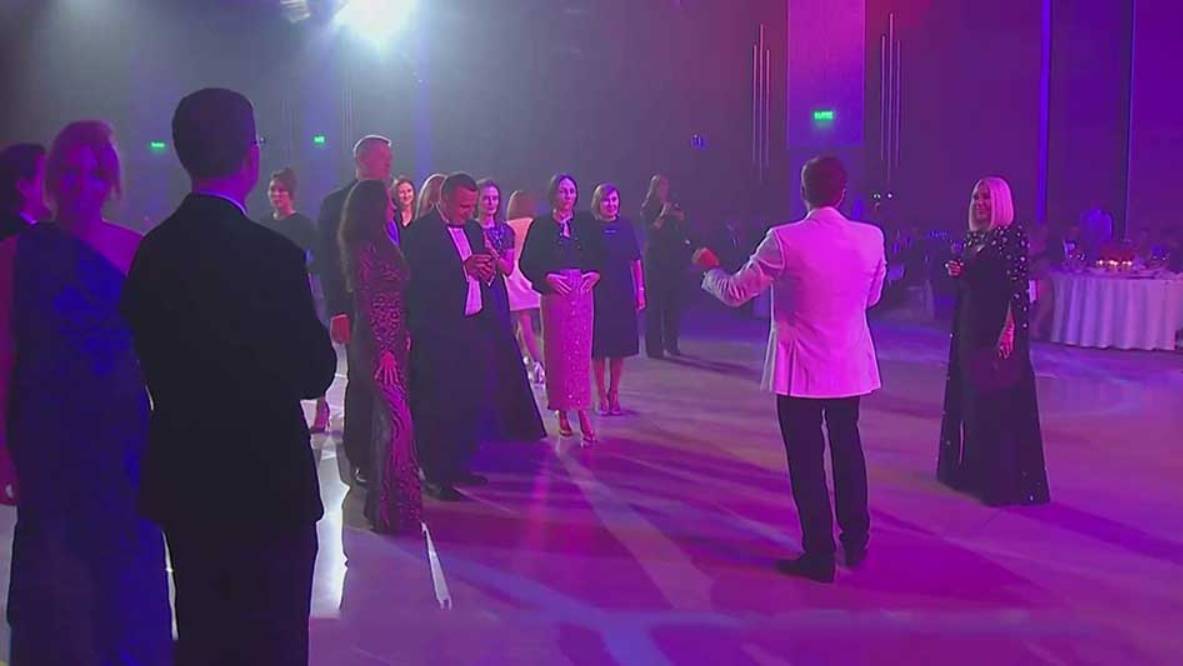 В Сириусе прошел благотворительный аукцион