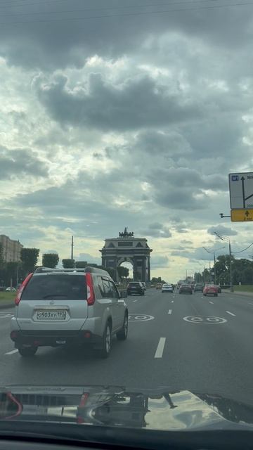 Россия/Москва 2025