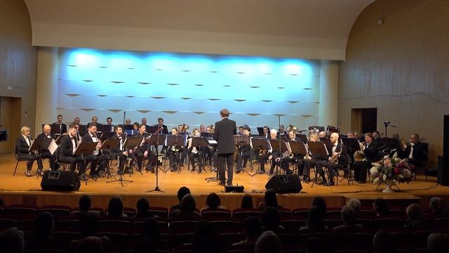 "Торжественный марш" П. И. Чайковский