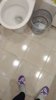 Заработать на хлеб мытьем унитазов