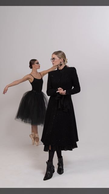 Открывающее видео для показа осень 2025 FALCHENKO