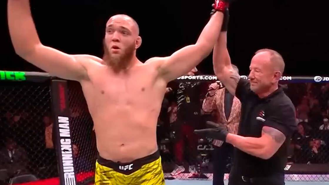Боец UFC Вальтер Уокер вышел на октагон под хит "Матушка-земля"