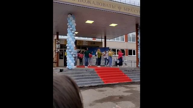 211. Чувашия.-Импровизация родителей выпускников лицея. 2025 г., п.Кугеси, Чувашия.
