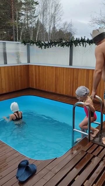 Наши спортивные и активные гости сегодня начали свой день в термальной купели!