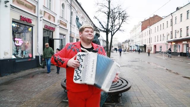 Девчонки полюбили не меня -Михаил Малашенко поющий баянист и баян-шоу