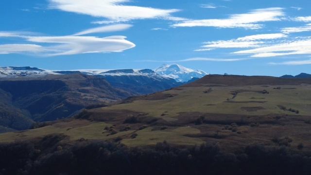 В моменте…Вид на Эльбрус.